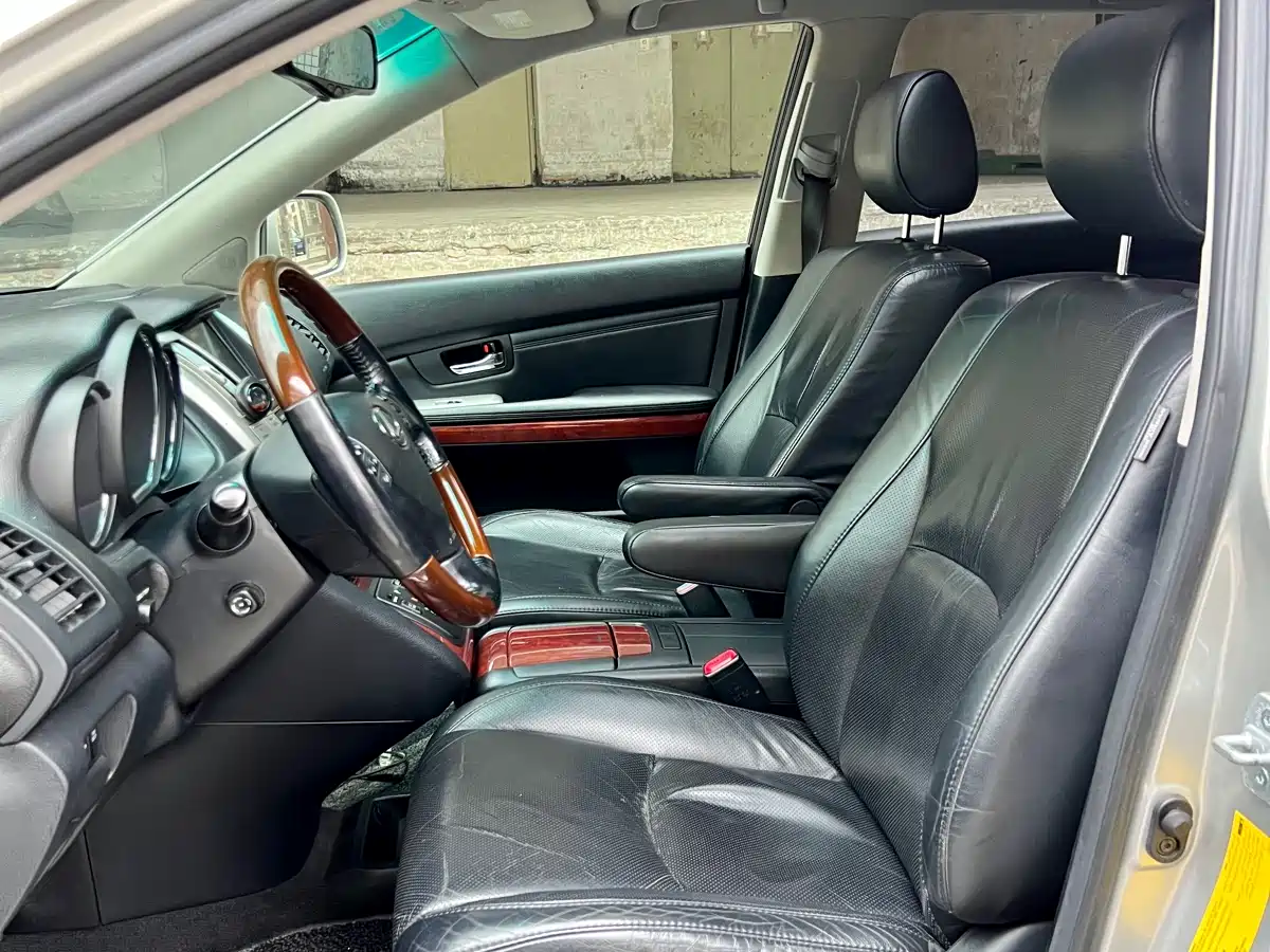 Lexus RX Classic 2006 350 фото 6
