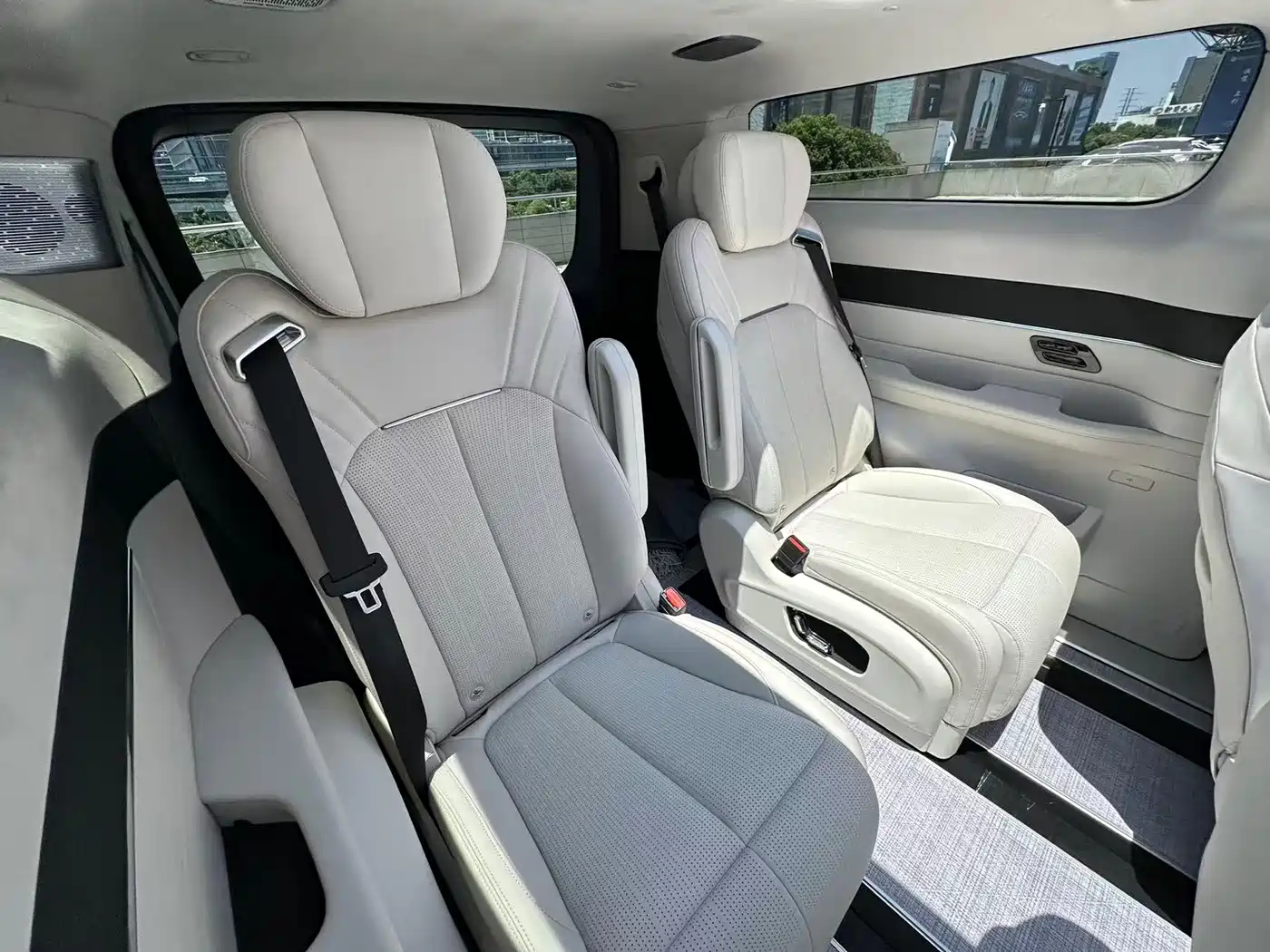 Geely Galaxy Galaxy V900 2026 2026 Model Base Version 8-Seater