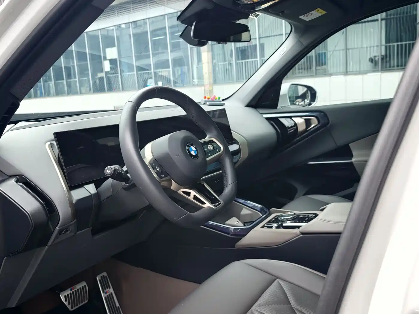 BMW X3 2025 xDrive30L Premium Model M Sport Black Package фото 5