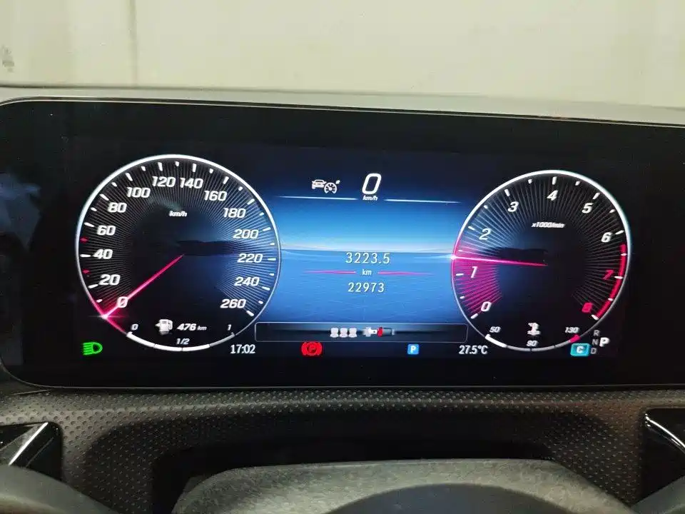 2025 Mercedes-Benz CLA (Import)