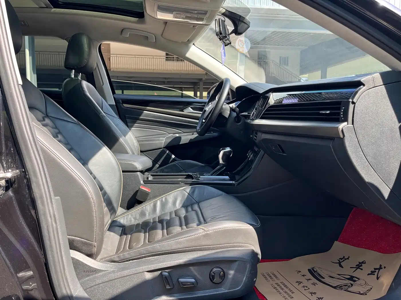 Volkswagen Passat 2019 330TSI Elite Version China VI фото 7