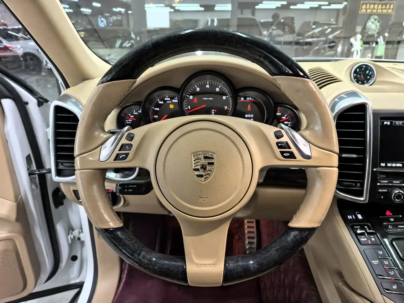 Porsche Cayenne 2011 Cayenne 3.0T фото 11