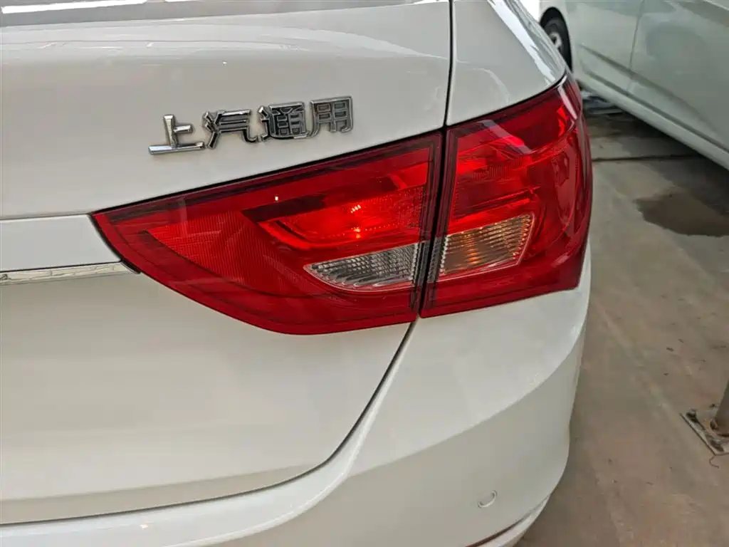 Buick Excelle 2017 15N Automatic Elite фото 8