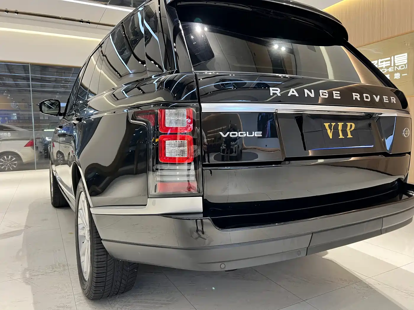 Land Rover Range Rover 2014 3.0 SC V6 Vogue фото 26