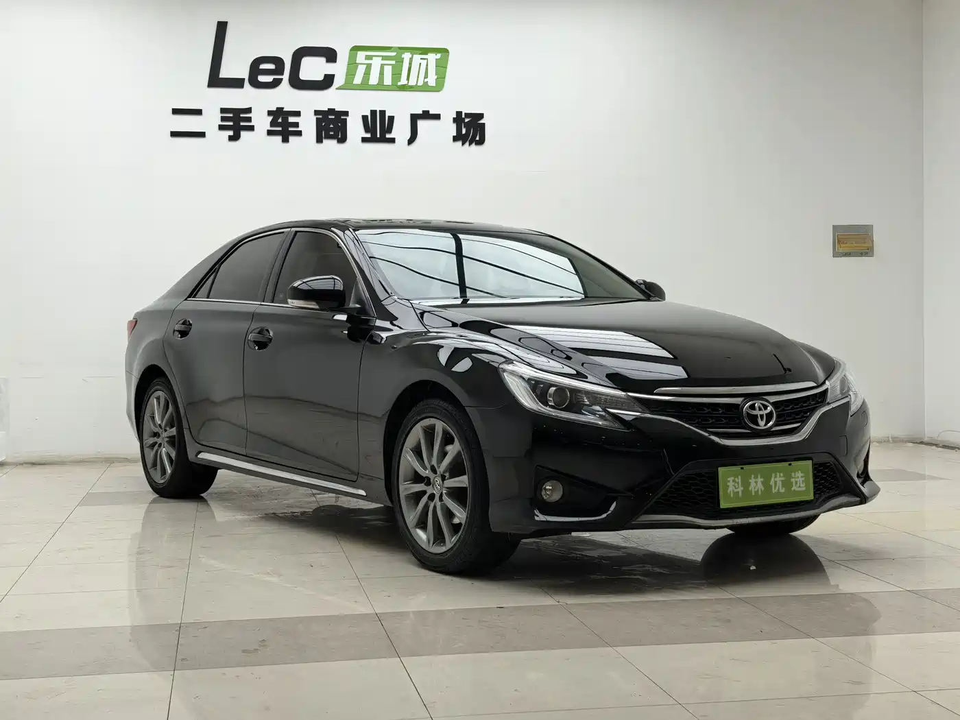 Toyota Reiz 2013 2.5V Premium Edition фото 3