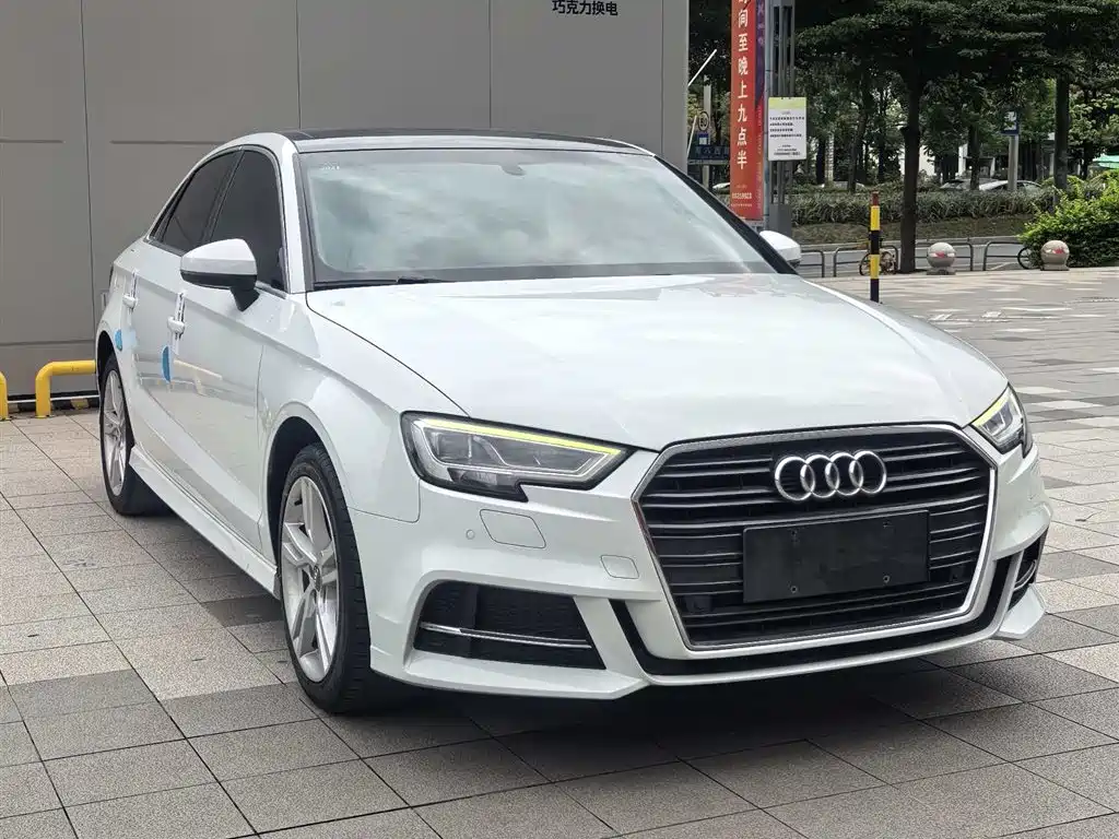 Audi A3 2019 Limousine 35 TFSI Sport China VI фото 3