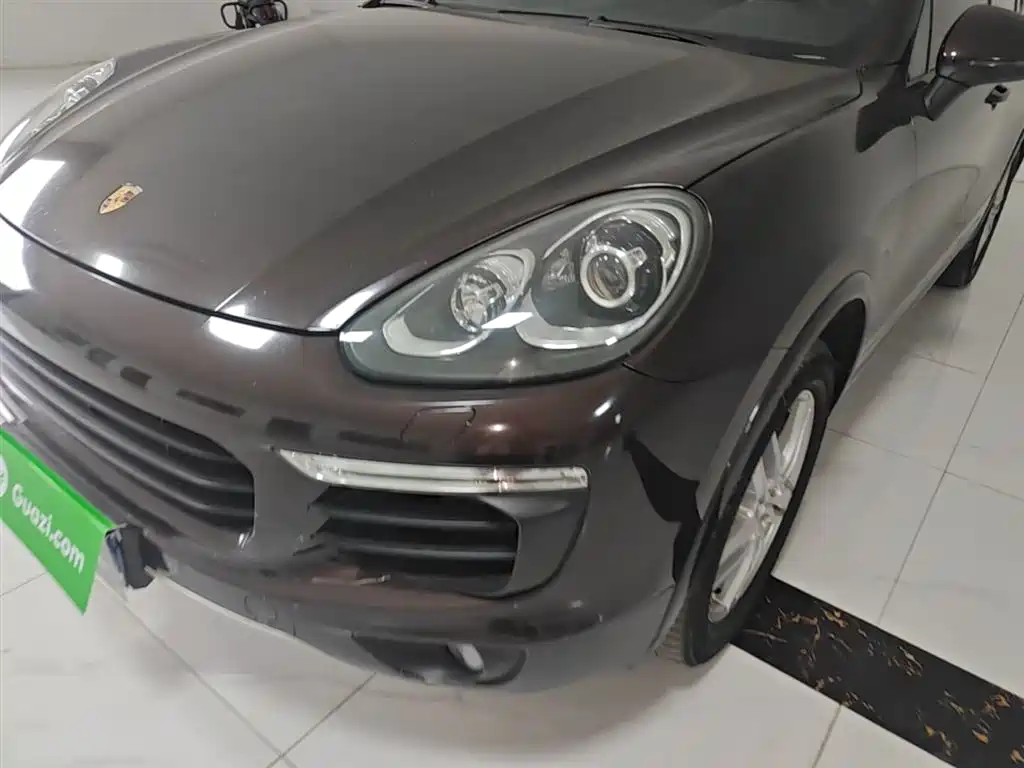 Porsche Cayenne 2016 Cayenne Platinum Edition 3.0T фото 24