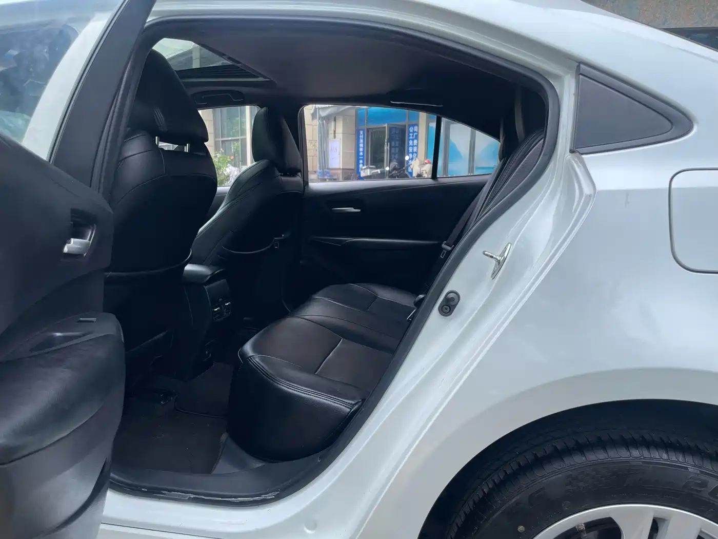 Toyota Levin 2021 185T CVT Luxury Edition фото 11