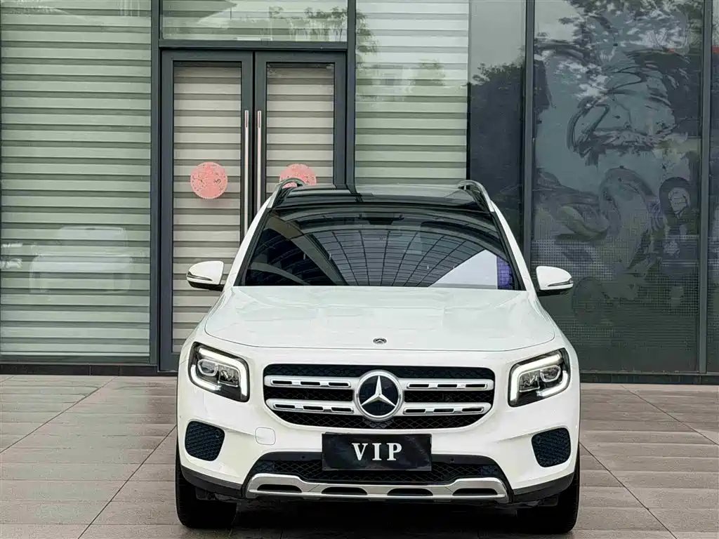 Mercedes-Benz GLB 2023 GLB 220 Dynamic фото 2
