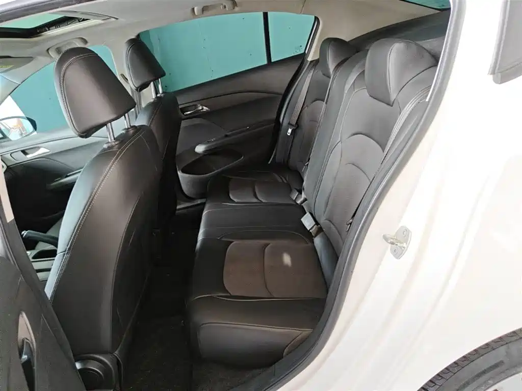 Chevrolet Cavalier 2019 320 Automatic Joy Edition фото 17