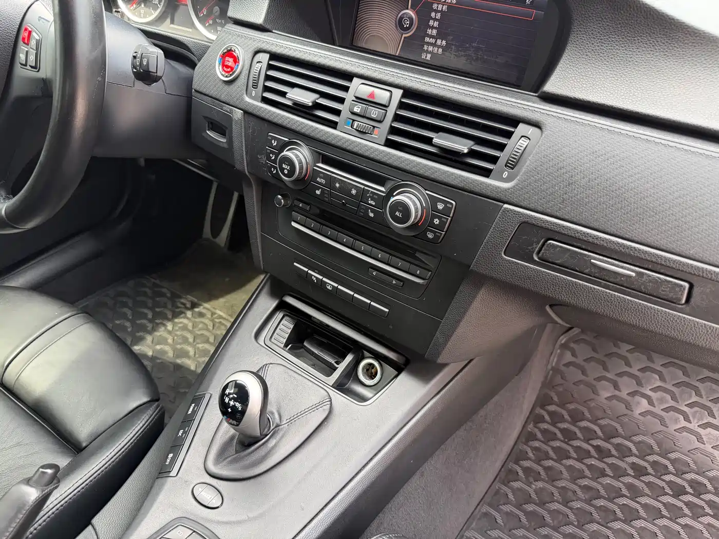 BMW M3 2010 2009 BMW M3 Sedan