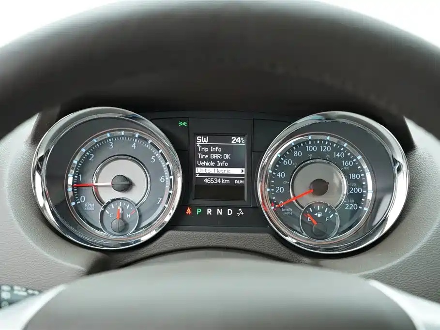 Фото 32 - Chrysler Pacifica