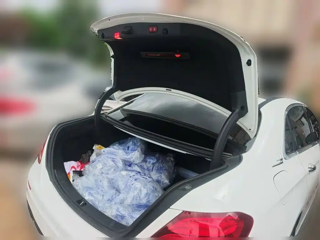 صورة 20 - Mercedes-Benz E-Class