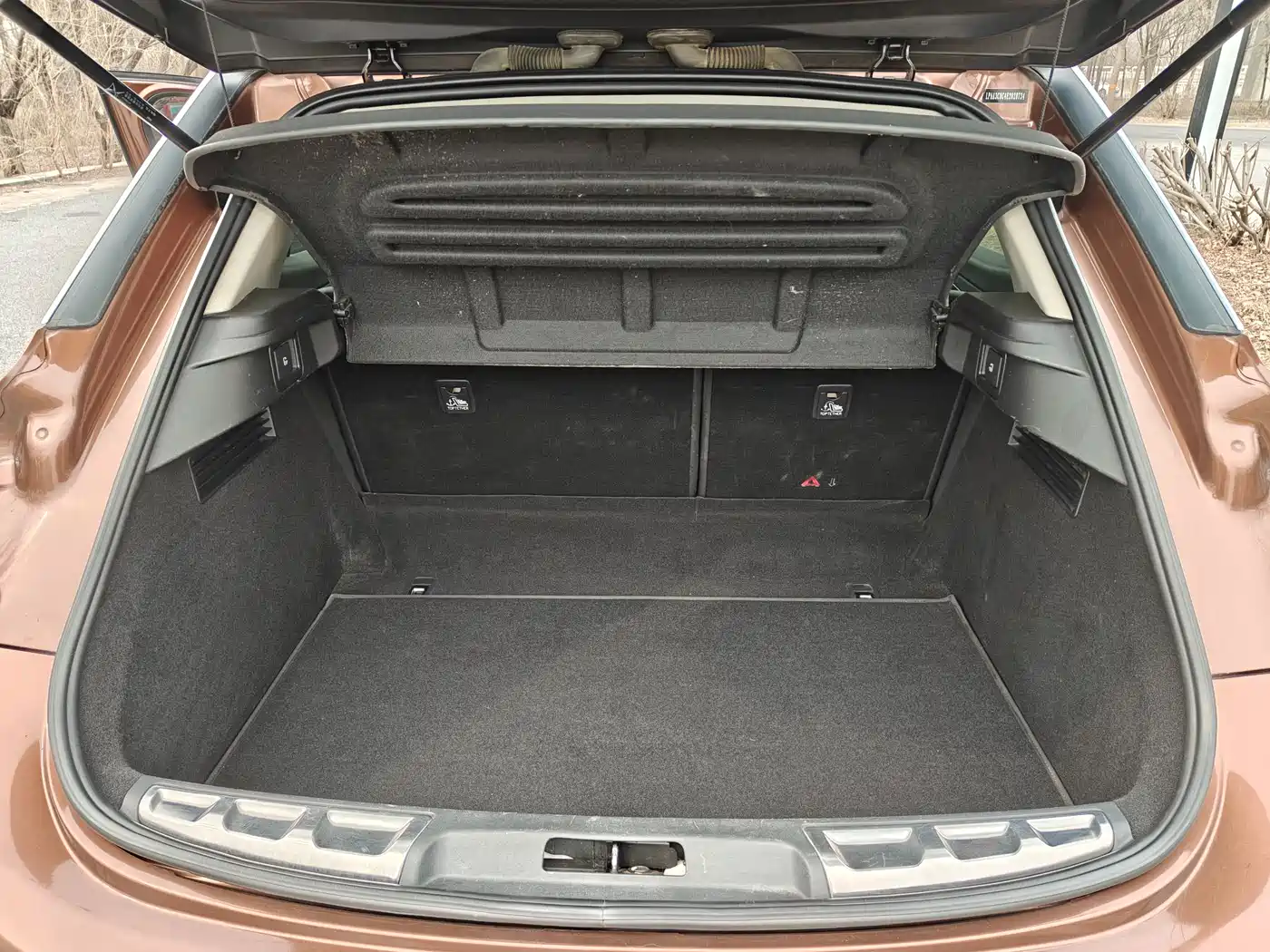 DS 6 2015 2014 1.6T Luxury Edition THP160