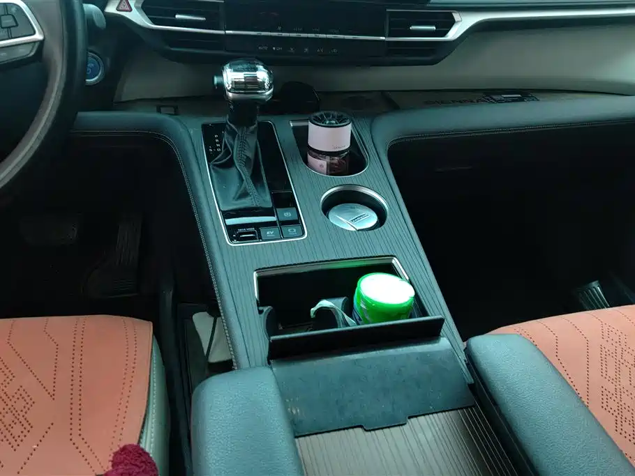 Toyota Sienna 2024 2.5L Hybrid Comfort Edition фото 16