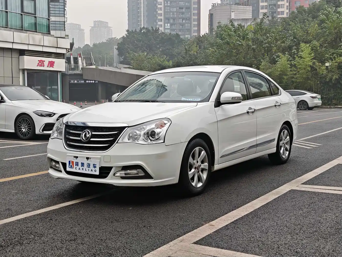Dongfeng Aeolus Dongfeng Fengshen A60 2014 2014 1.6L Automatic Luxury