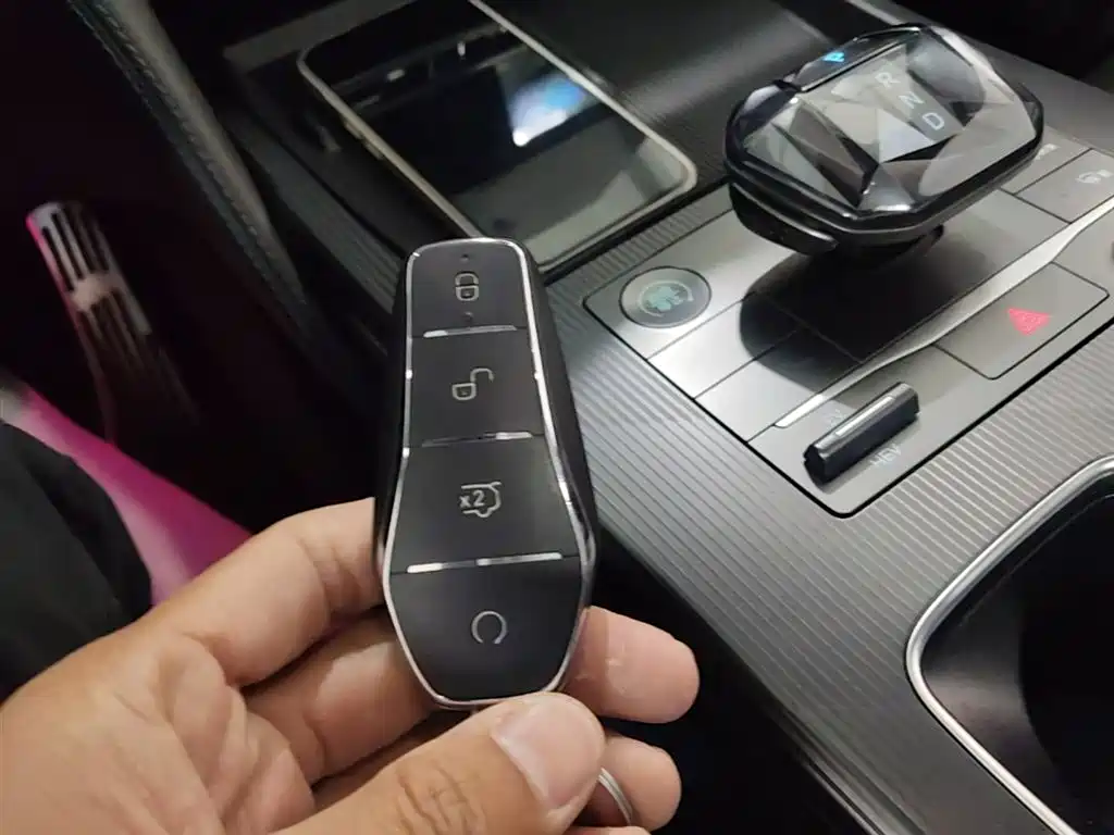 BYD Song L DM-i 2025 Smart Drive Edition 112km Surpassing фото 9
