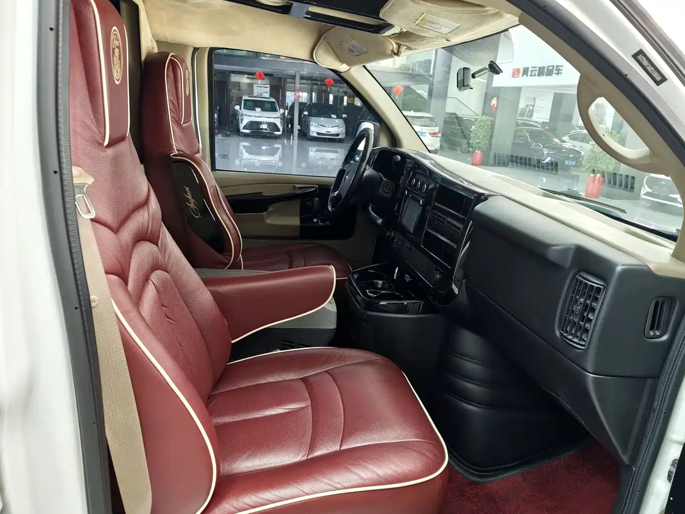 GMC Savana 2015 2014 5.3L AWD Leader Edition