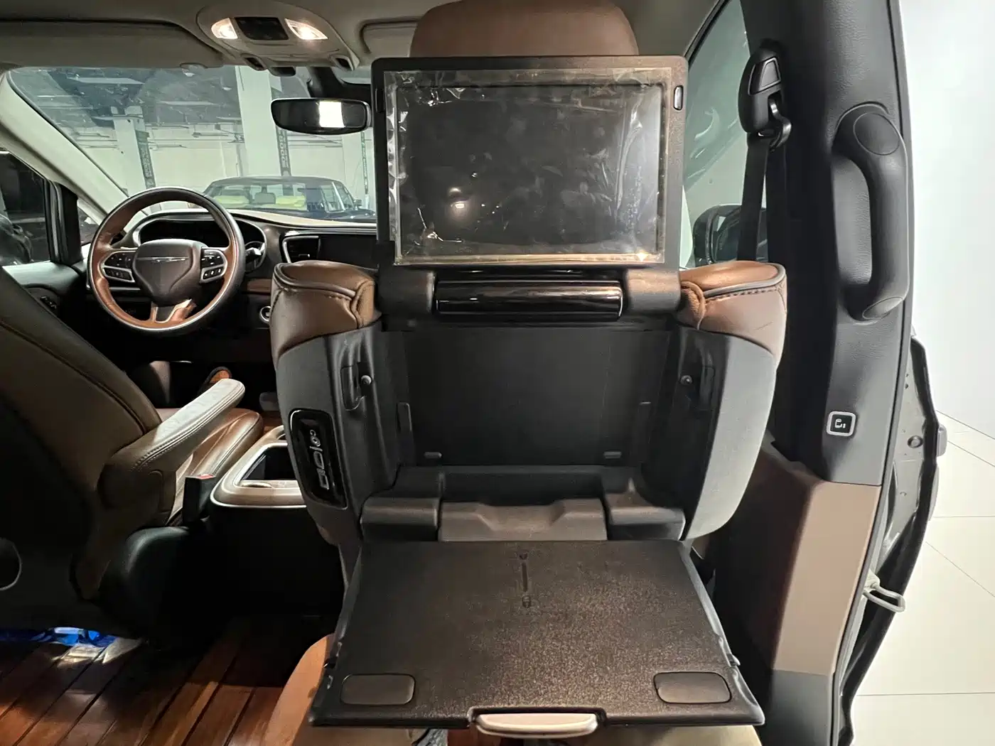 Chrysler Pacifica 2019 2017 3.6L Premium Edition