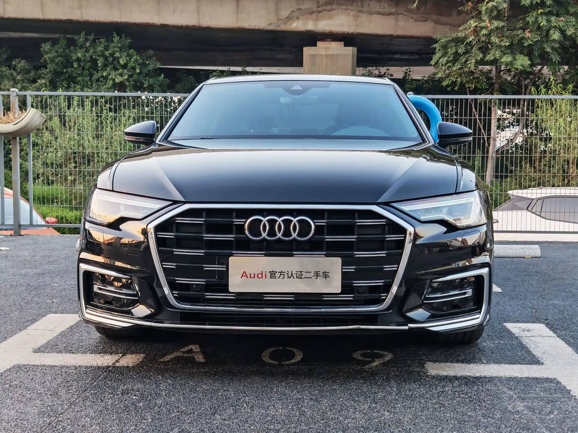 Фото 2 - Audi A6L