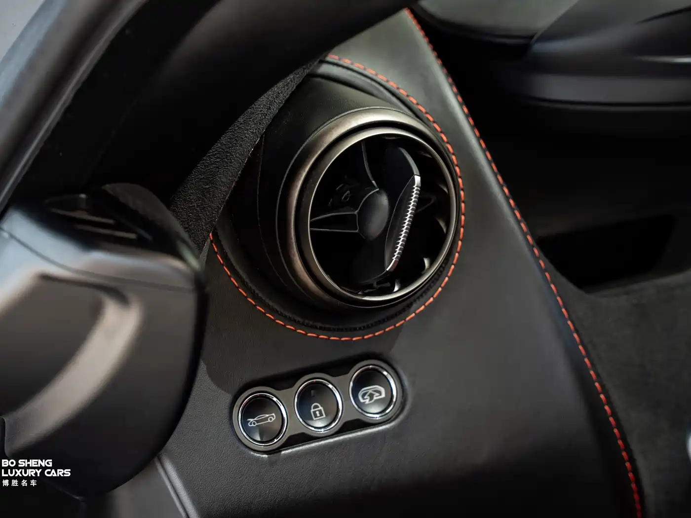 McLaren 720S 2019 4.0T Coupe фото 15