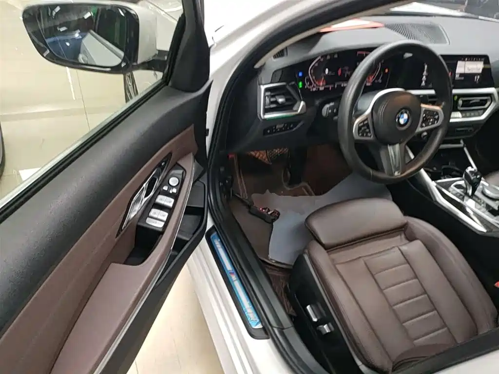 BMW 3 Series 2020 325Li xDrive M Sport Package фото 16
