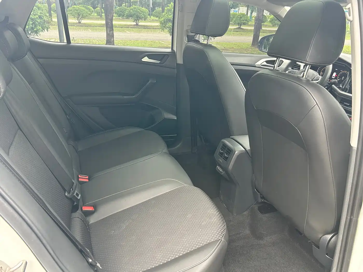 Volkswagen Tanying 2021 1.5L Automatic Smart Connect Edition фото 11