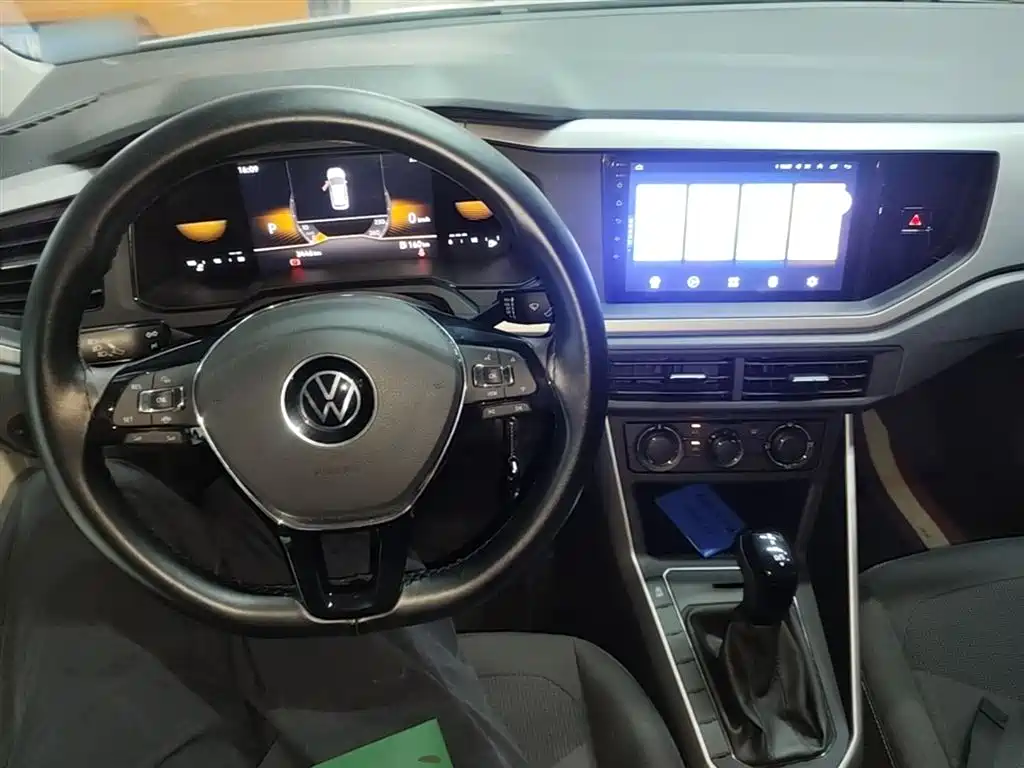 Volkswagen Polo 2023 Facelift Plus 1.5L Auto Joyful Living Edition фото 10