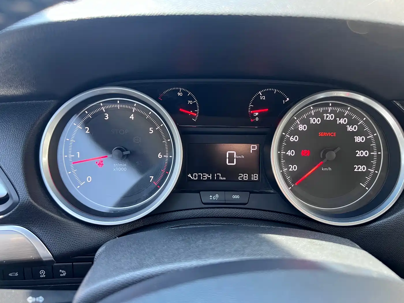 Peugeot 408 2018 Facelift 350THP Automatic Luxury фото 12