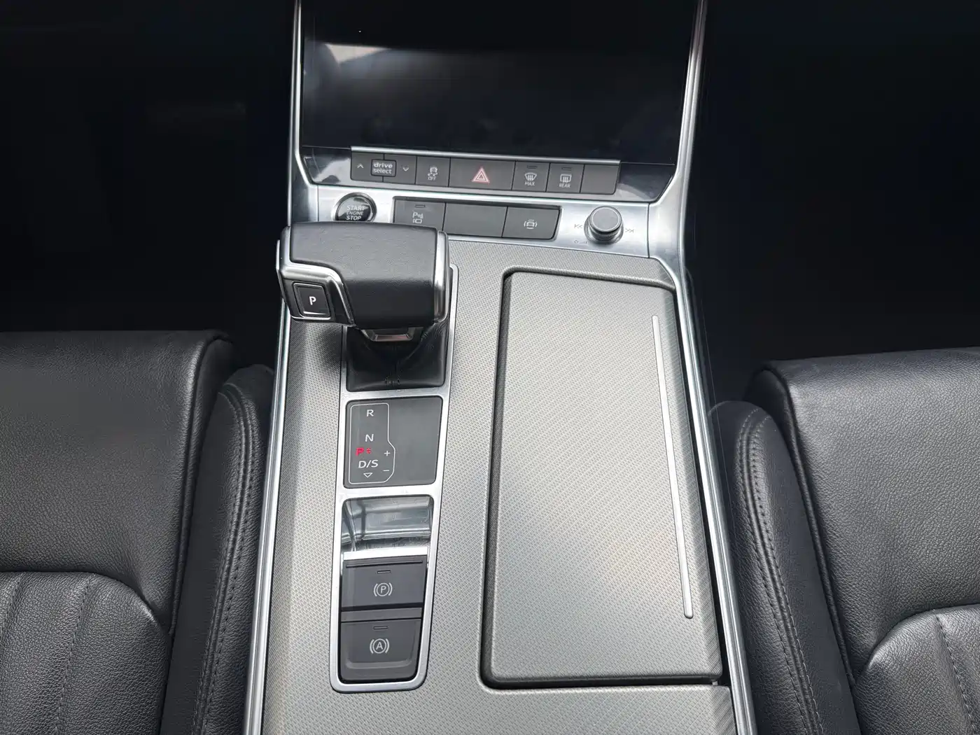 Audi A6L 2022 45 TFSI quattro Premium Elegance фото 12