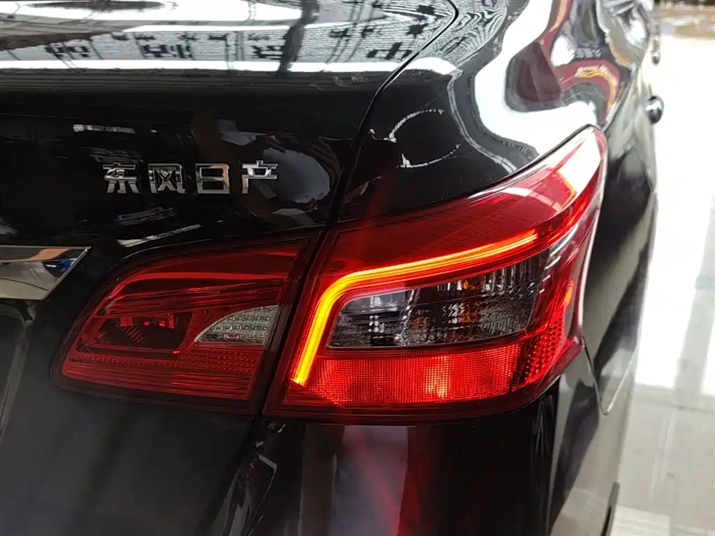 Nissan SYLPHY, миниатюра 8