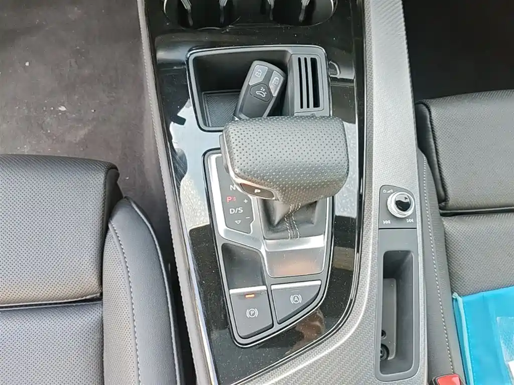 Audi A4L 2024 40 TFSI quattro RS Kit Speed Edition фото 14