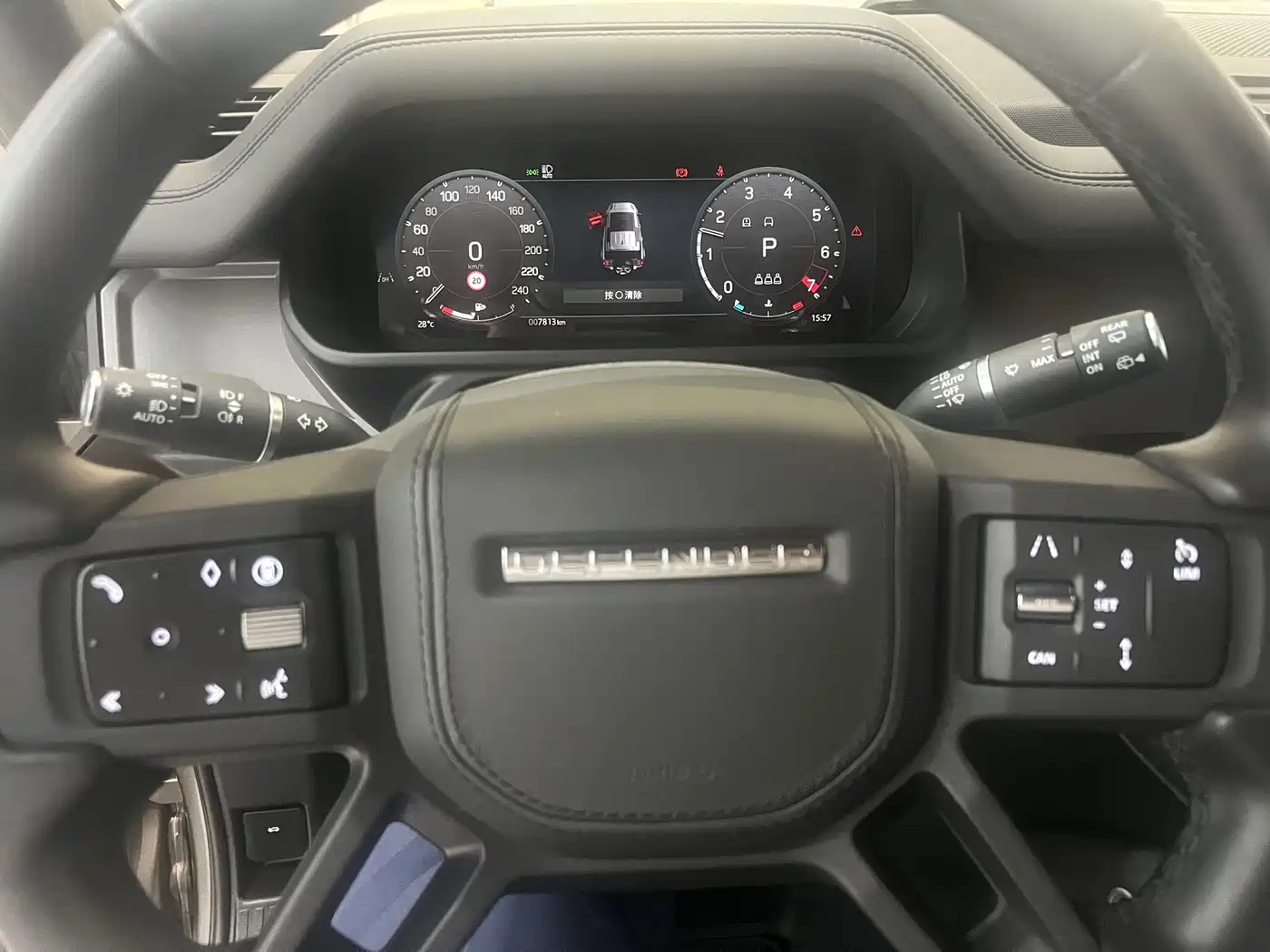 Land Rover Defender 2025 110 3.0T P400 X фото 6
