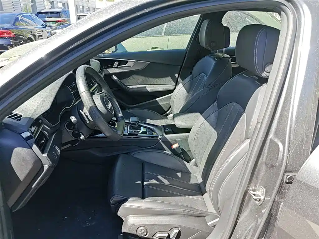 Audi A4L 2024 40 TFSI quattro RS Kit Speed Edition фото 15
