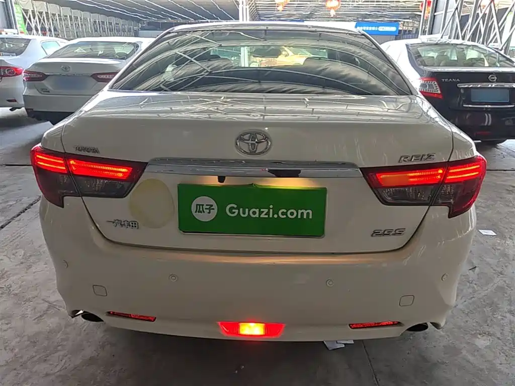 Toyota Reiz 2013 2.5S Elite Edition фото 6
