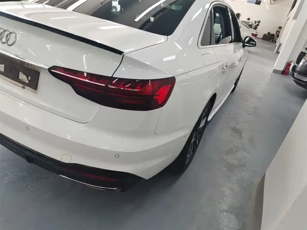 Audi A4L 2020 40 TFSI Luxury Dynamic фото 8