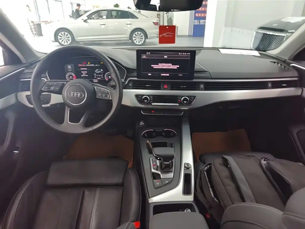Audi A4L 2020 40 TFSI Luxury Dynamic фото 10