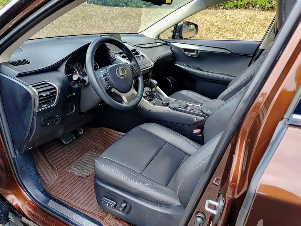 Lexus NX 2016 200 AWD F Sport фото 7