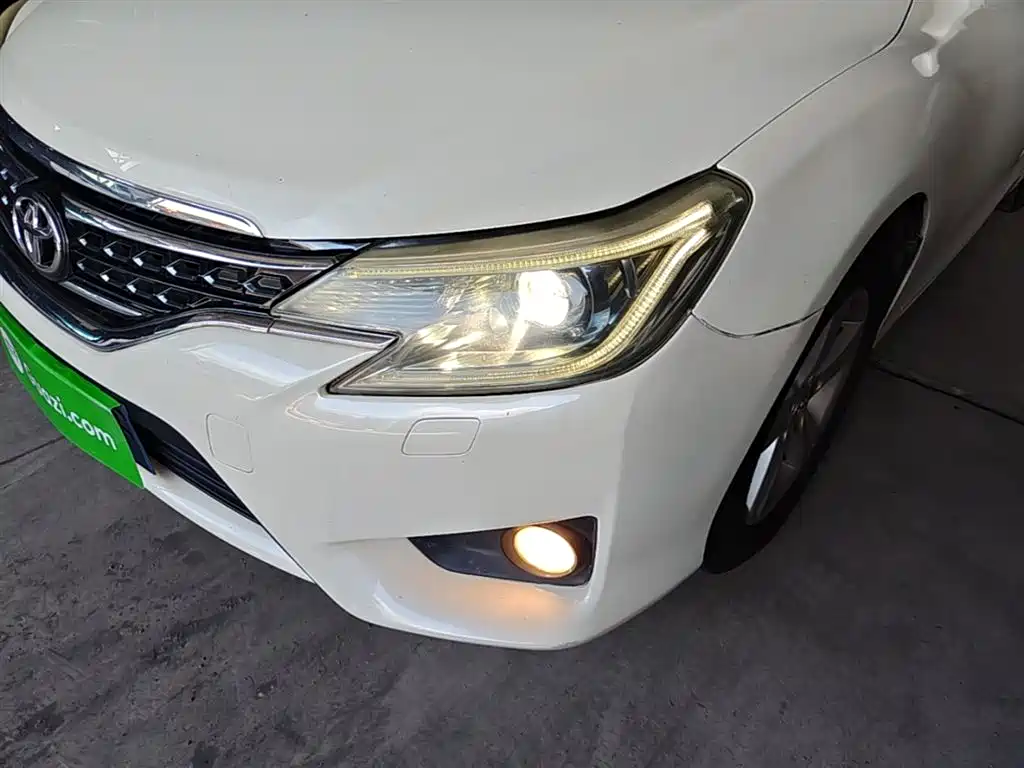 Toyota Reiz 2013 2.5S Elite Edition фото 24