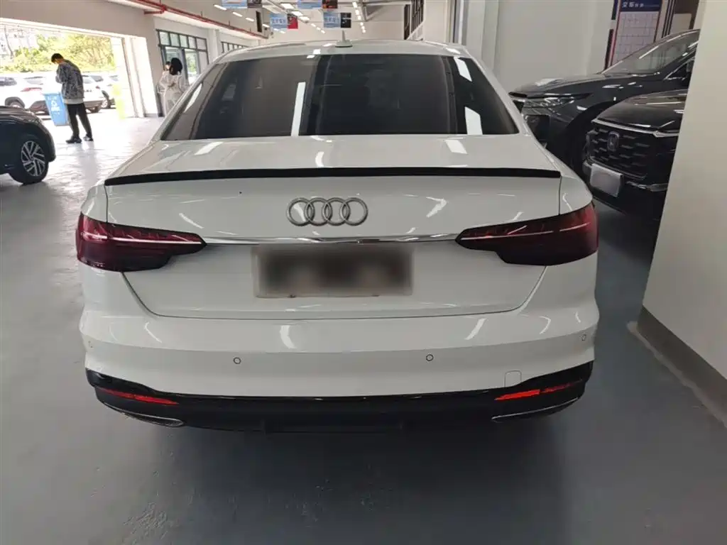 Audi A4L 2020 40 TFSI Luxury Dynamic фото 6