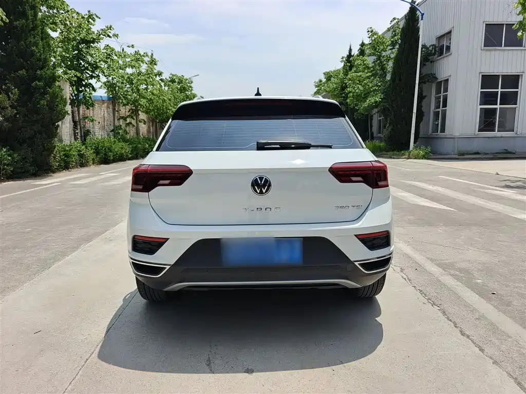 VOLKSWAGEN T-ROC EXPLORING SONGS