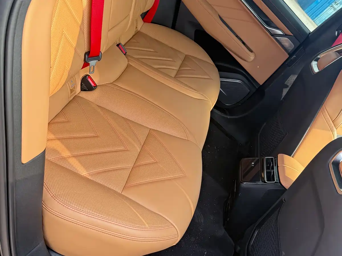 ZEEKR EXTREME KRYPTON 001