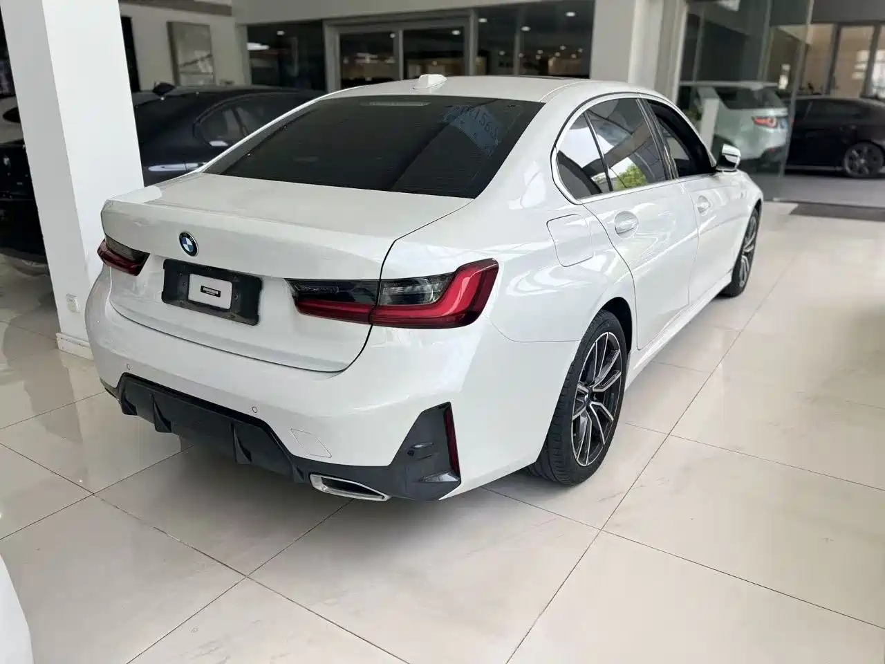 BMW 3-SERIES