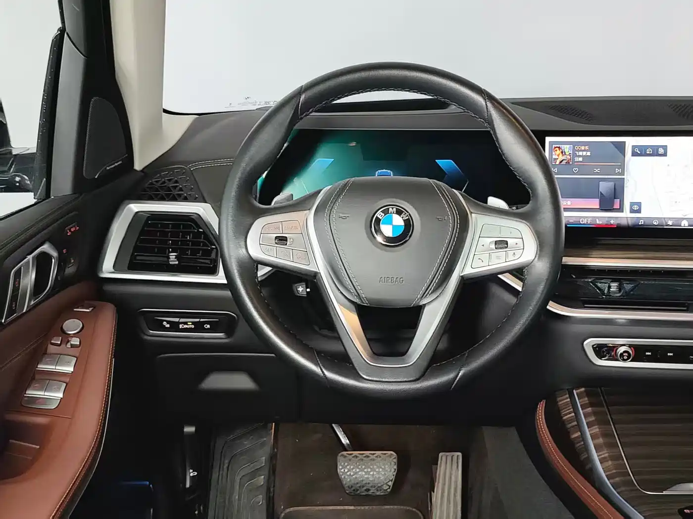 BMW X7 2025 2024 xDrive40i Leading Luxury Package