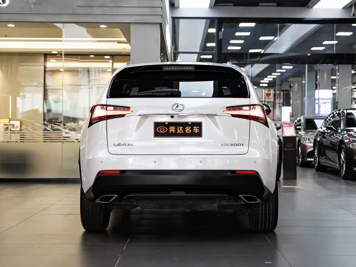 Lexus NX 2015 200t AWD F Sport фото 5