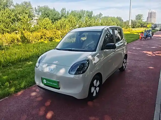Wuling Hongguang MINI EV Четырёхдверный, Продвинутая, 4-е поколение