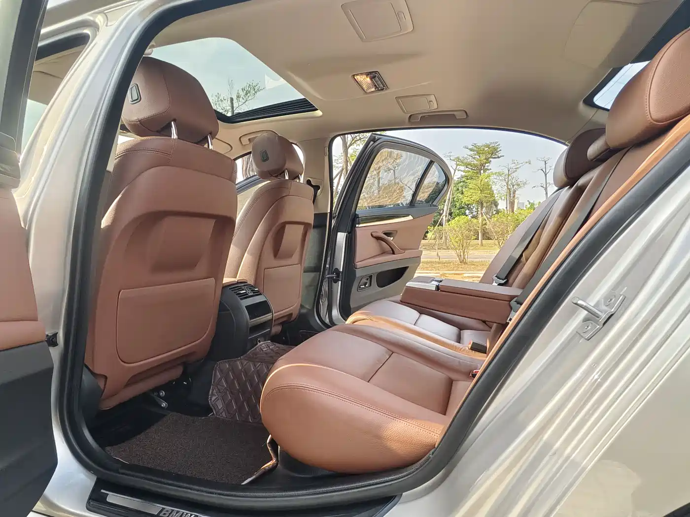 BMW 5 Series 2017 520Li Classic Edition фото 9
