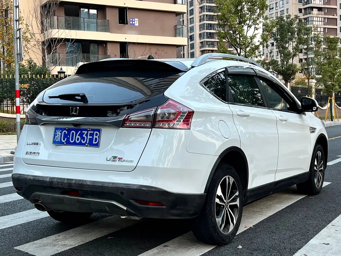 Luxgen U6 SUV 2015 2015 1.8T Fashion Edition