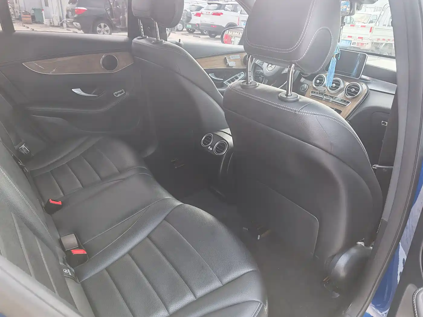 Mercedes-Benz GLC Coupe 2019 GLC 260 4MATIC Coupe SUV фото 11