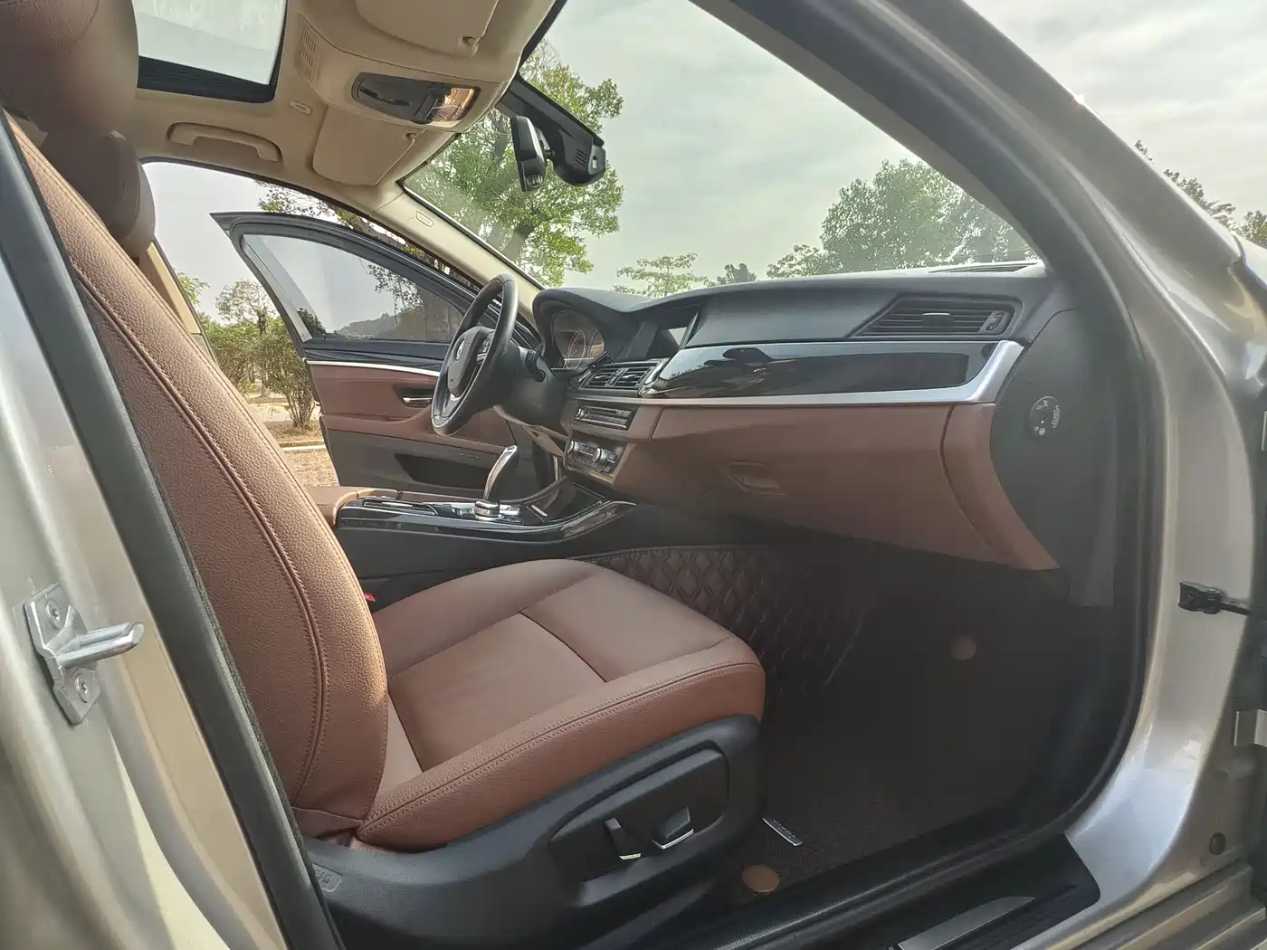 BMW 5 Series 2017 520Li Classic Edition фото 12